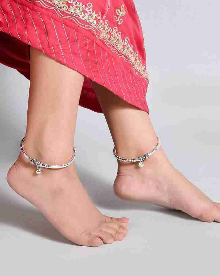 Okoye Oxidised Silver Platinum Color Graceful Women Anklets Toe Rings Alloy Anklet Price in India Buy Okoye Oxidised Silver Platinum Color Graceful Women Anklets Toe Rings Alloy Anklet Online