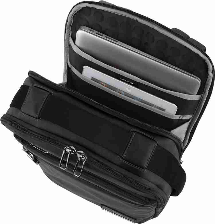 Vestor backpack top