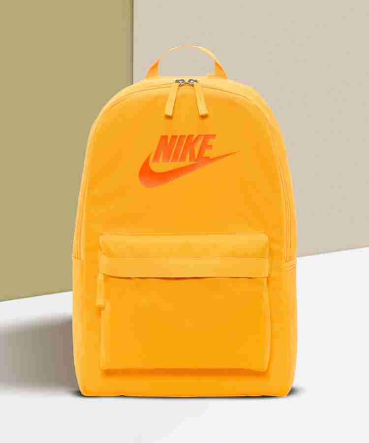 Nike heritage orange online