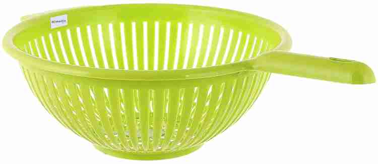 Plastic colander with clearance long handle