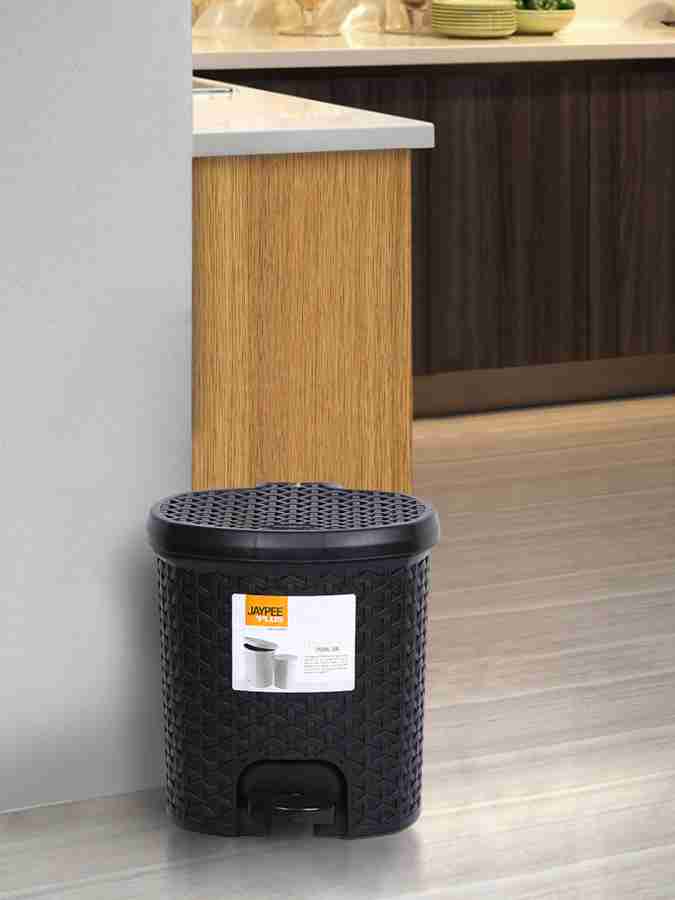 Jaypee deals plastic dustbin