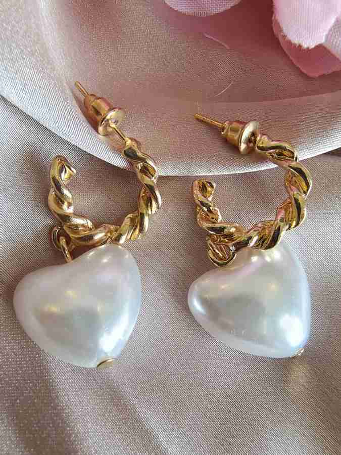 Simple fancy earrings on sale