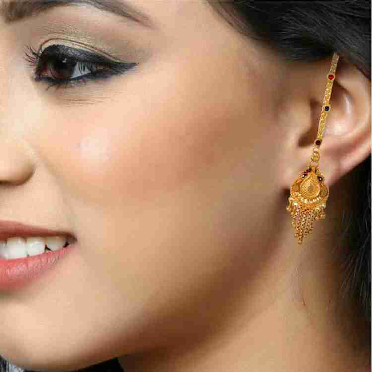 Ear tops with chain store