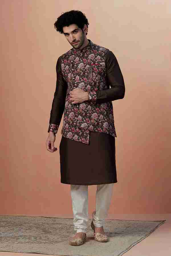 Ethnic wear for mens manyavar online