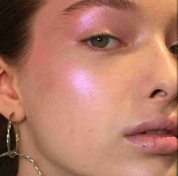 BLUEMERMAID SWEAT PROOF PINK COLOR LOOK SHIMMER HIGHLIGHTER MAKEUP