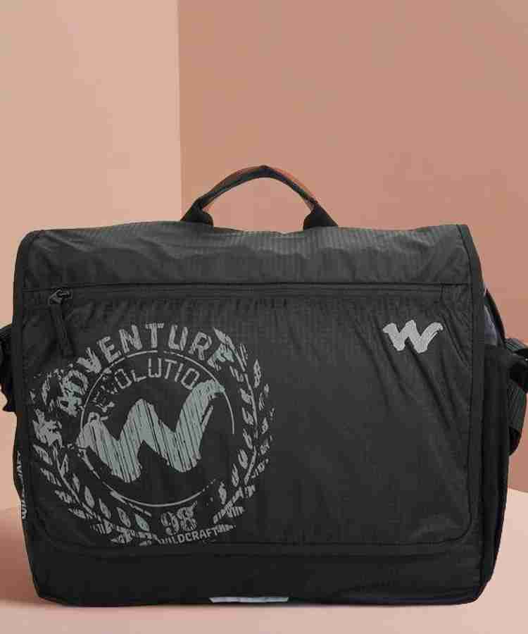 Wildcraft messenger on sale bags flipkart
