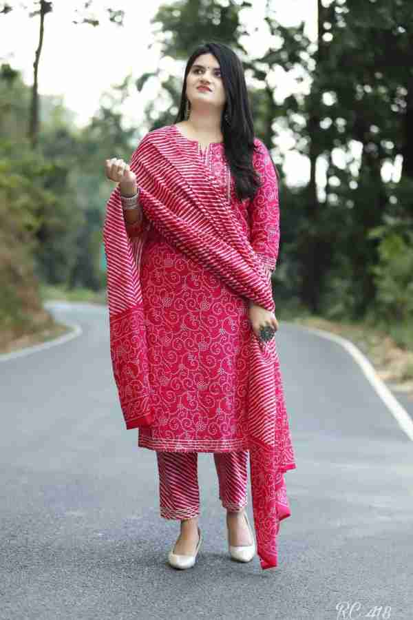 Pink Kurti With Leggings