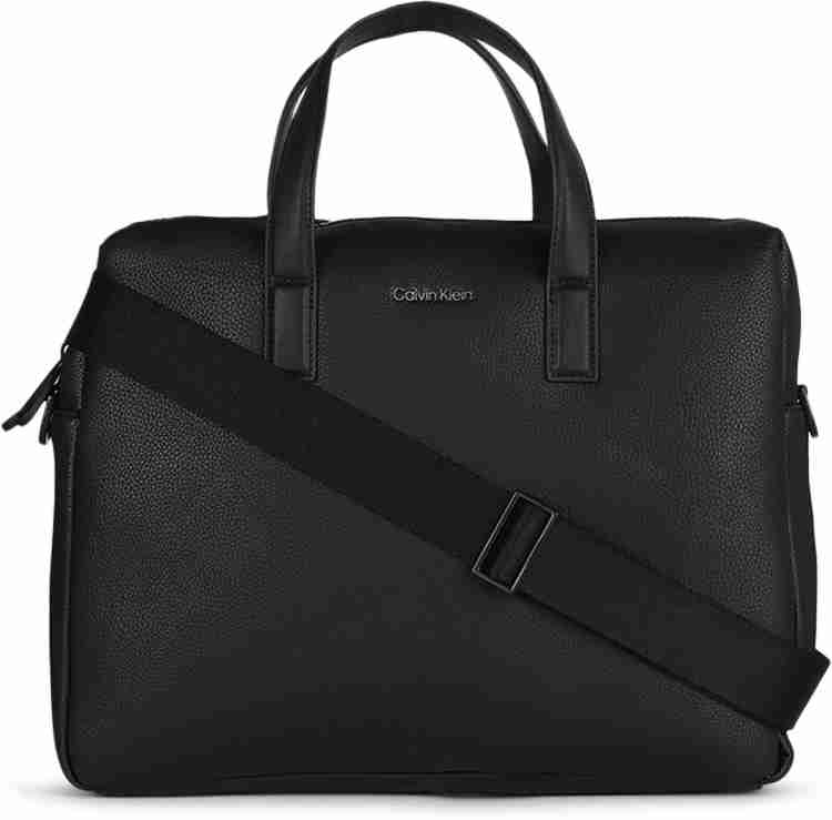 Calvin klein cheap messenger