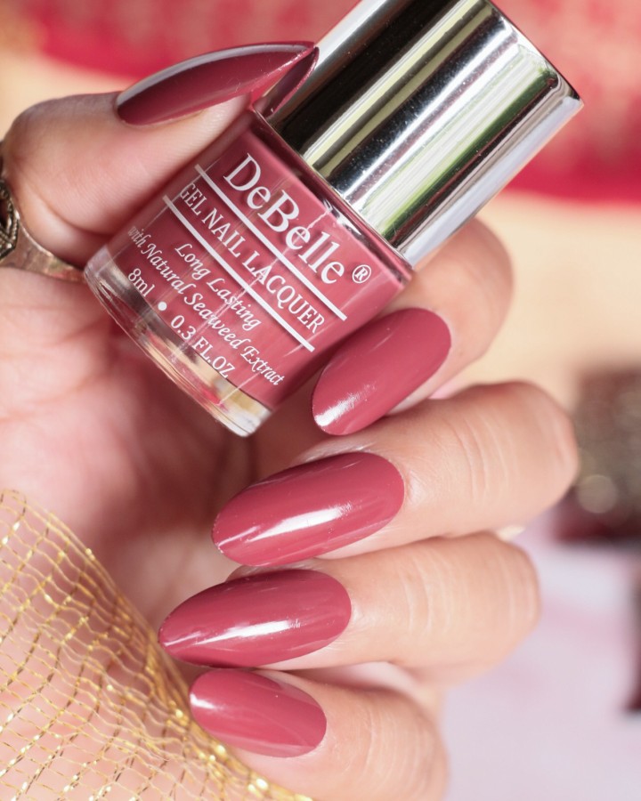 ILNP Dear Santa - Deep Burgundy Duochrome Nail Polish | Red sparkle nails,  Burgundy acrylic nails, Nail colors