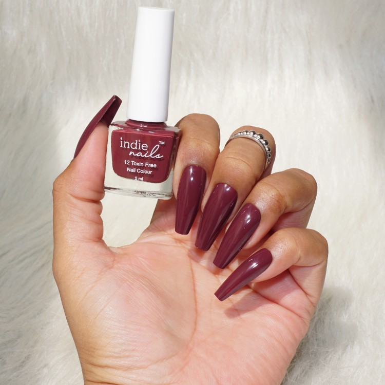 Maroon Nails Are Taking Over This Winter — Here Are 10 Ways To Wear Them