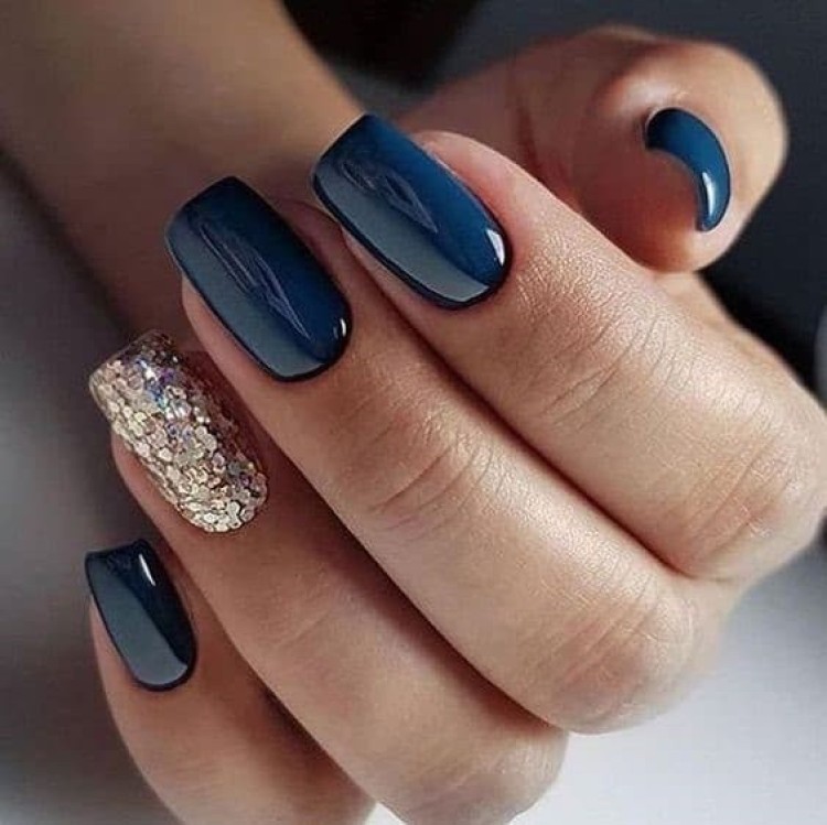 Style Cartel - Dark Cobalt Blue Nail Polish - Essie