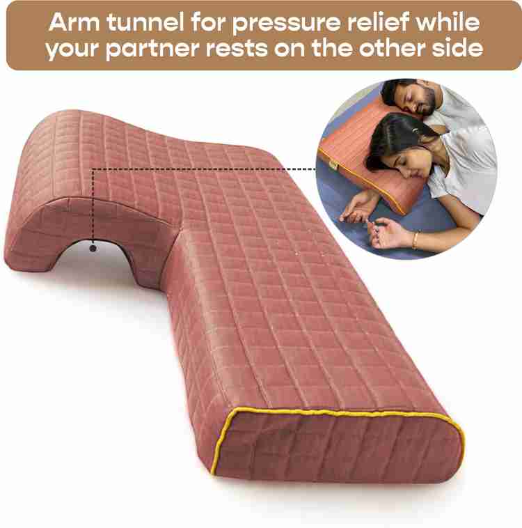Arm tunnel pillow outlet