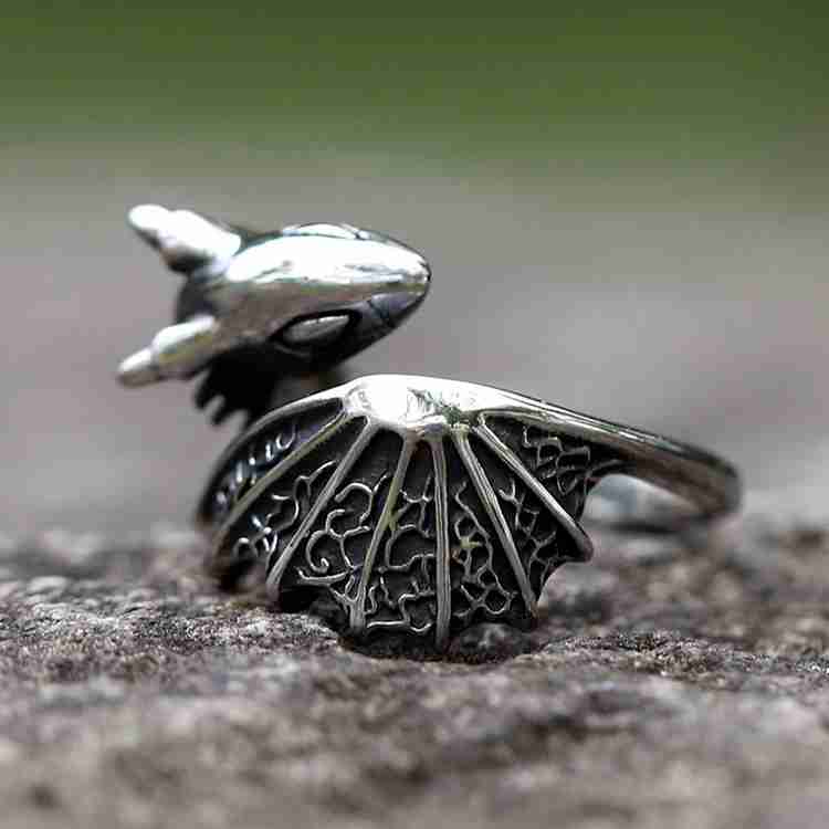 Cool clearance dragon rings