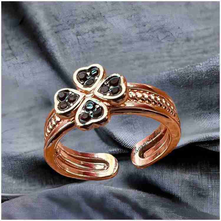 Clover leaf ring top