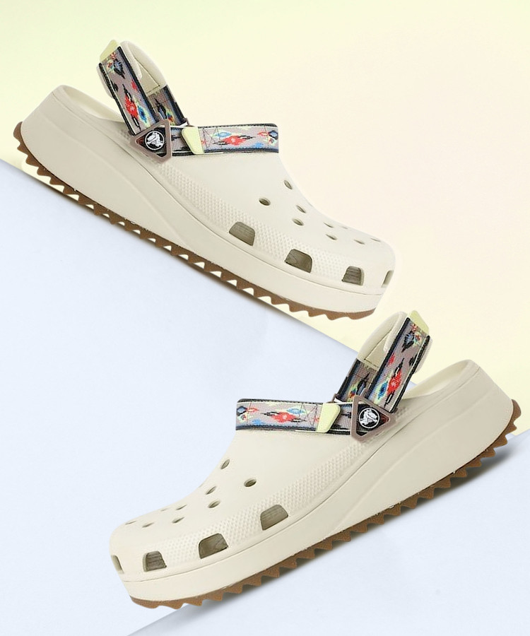 crocs classic brown