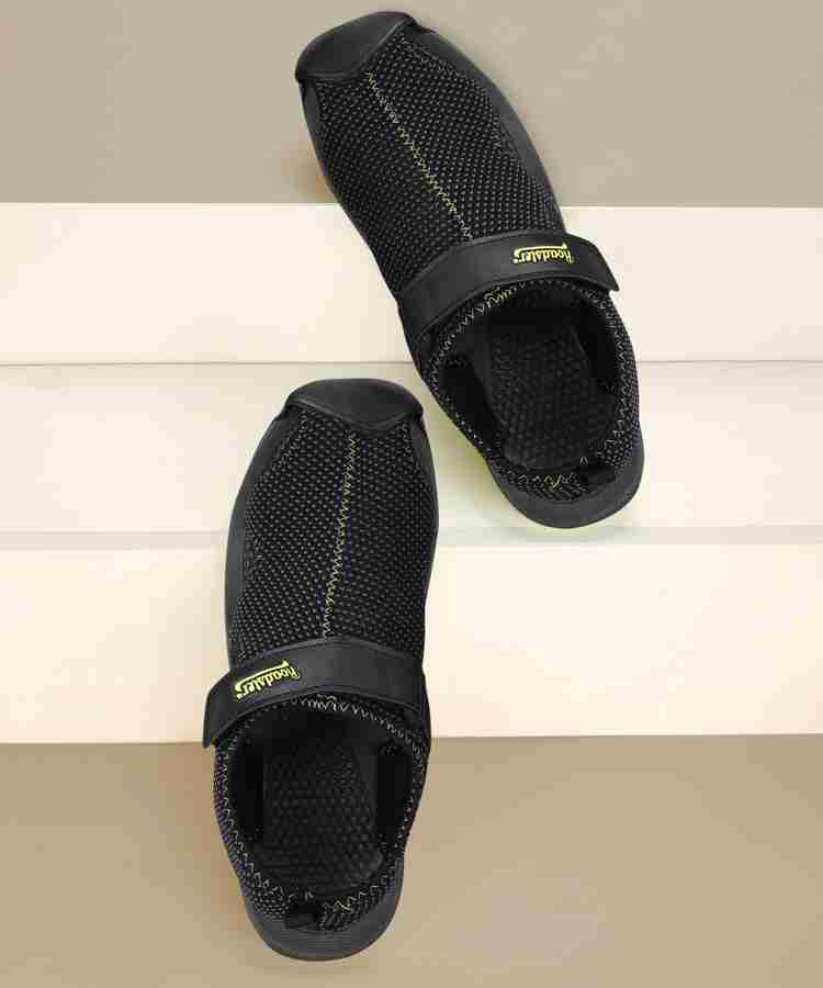 Roadster Men Black Sports Sandals