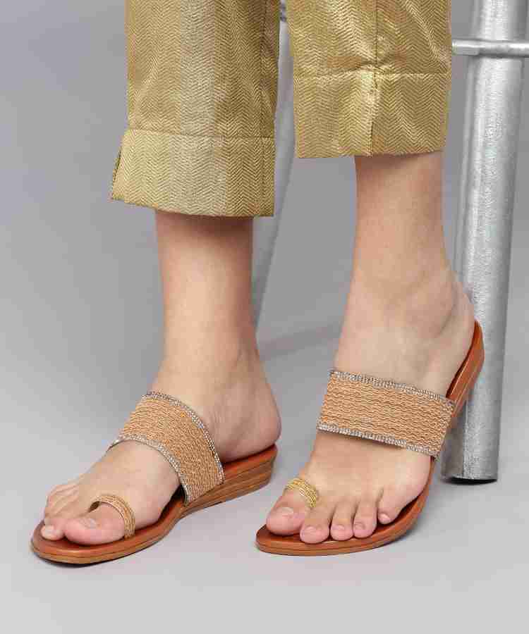 Open toe sales flats flipkart