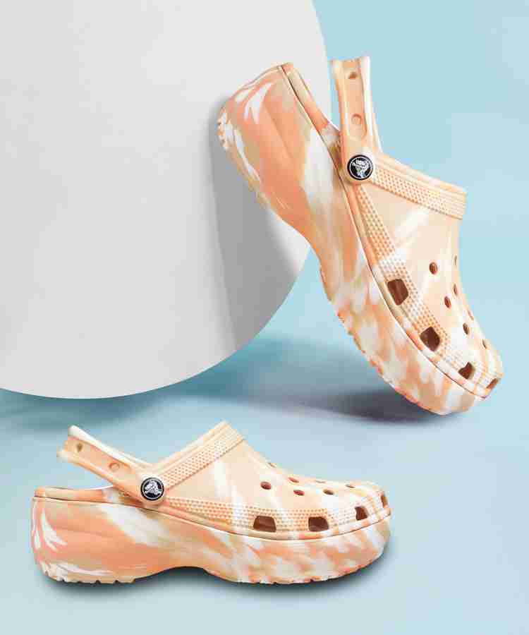 CROCS Classic Women Clogs