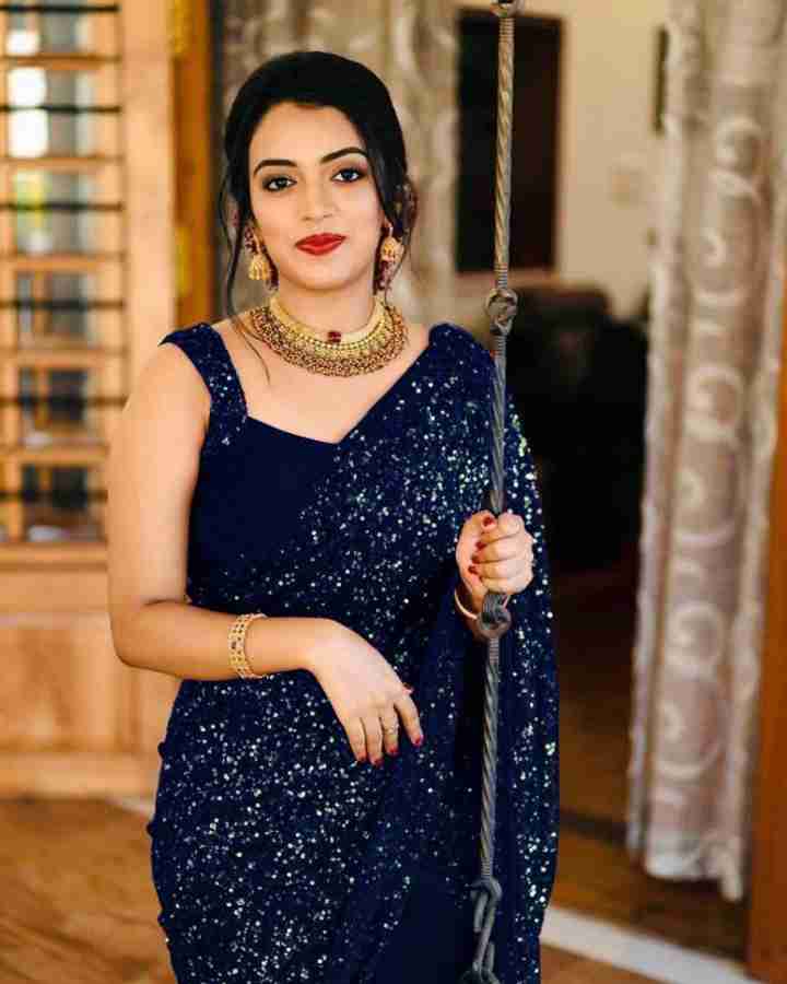 Necklace for blue saree hot sale