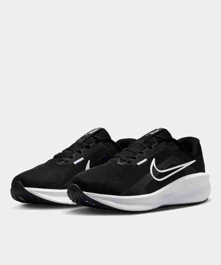 Buying nike hot sale shoes online