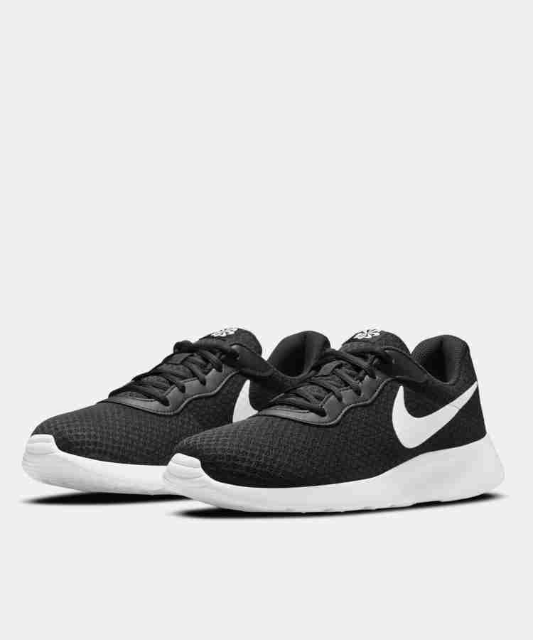 Nike cheap tanjun flipkart