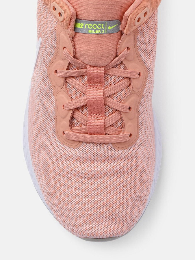 nike miler peach