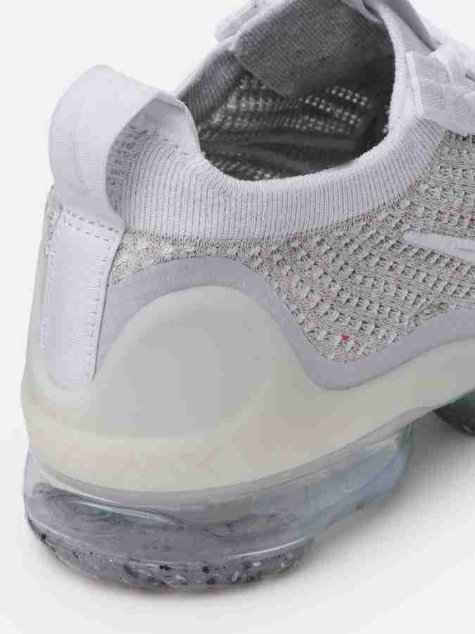 Nike air vapormax junior sales grey