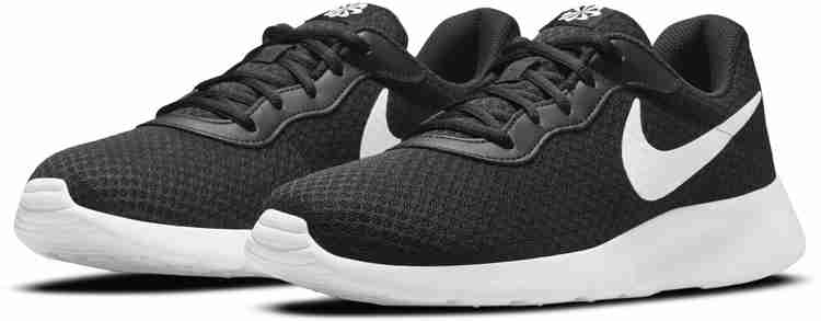 Nike tanjun intersport hot sale