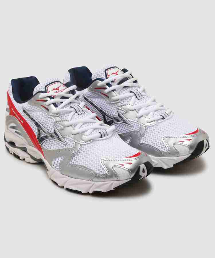 Mizuno shoes flipkart discount
