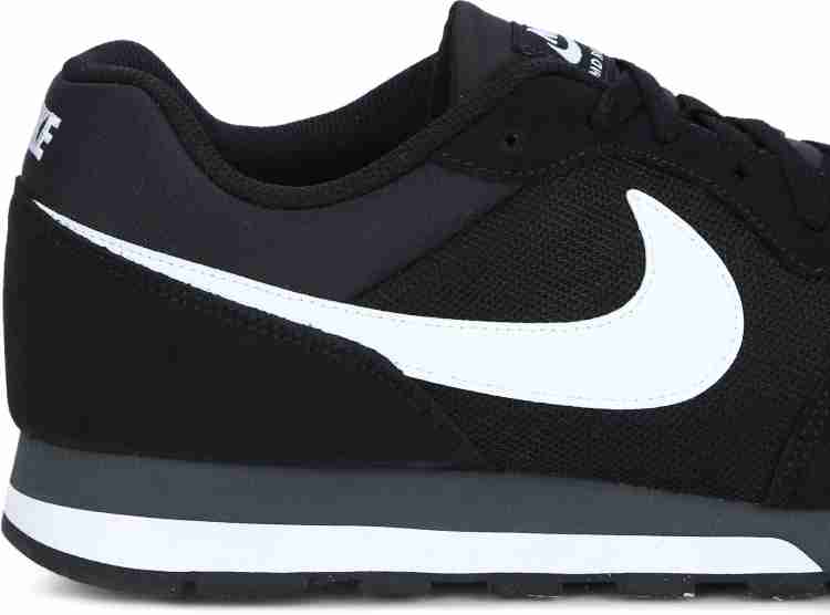 Nike md best sale runner 2 black