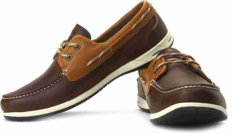 Clarks boat shoes india best sale