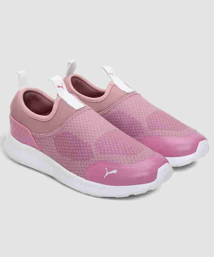 Pink puma shoes women best sale