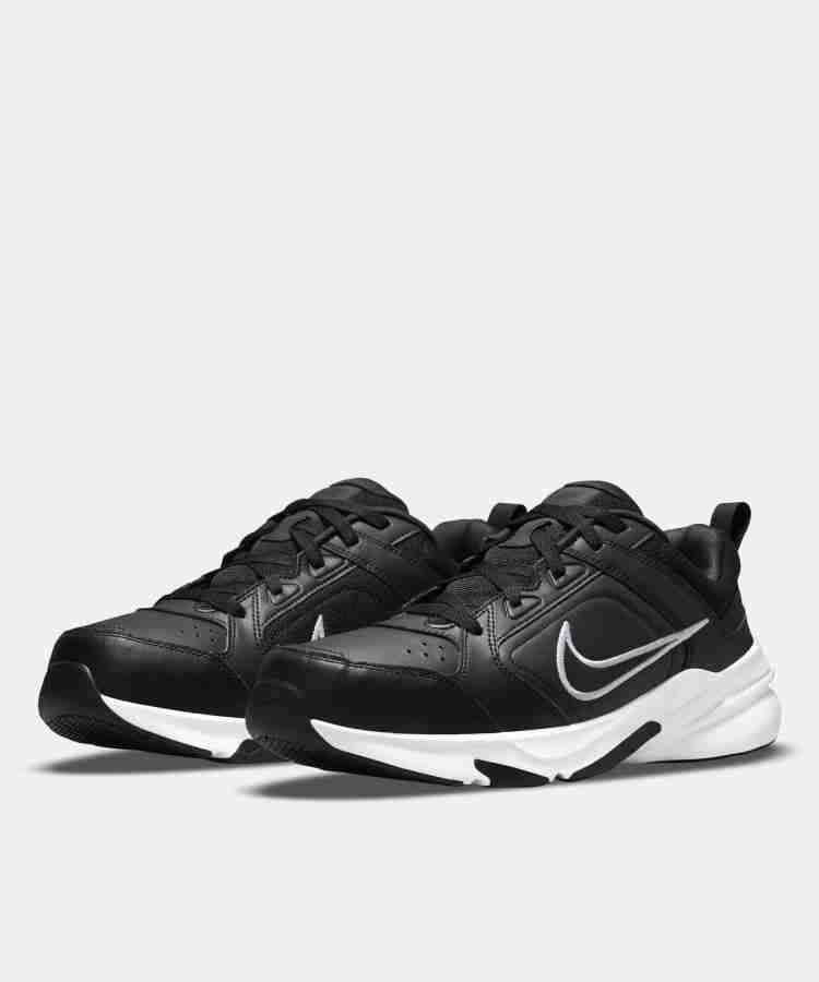 Nike extra 2025 wide mens