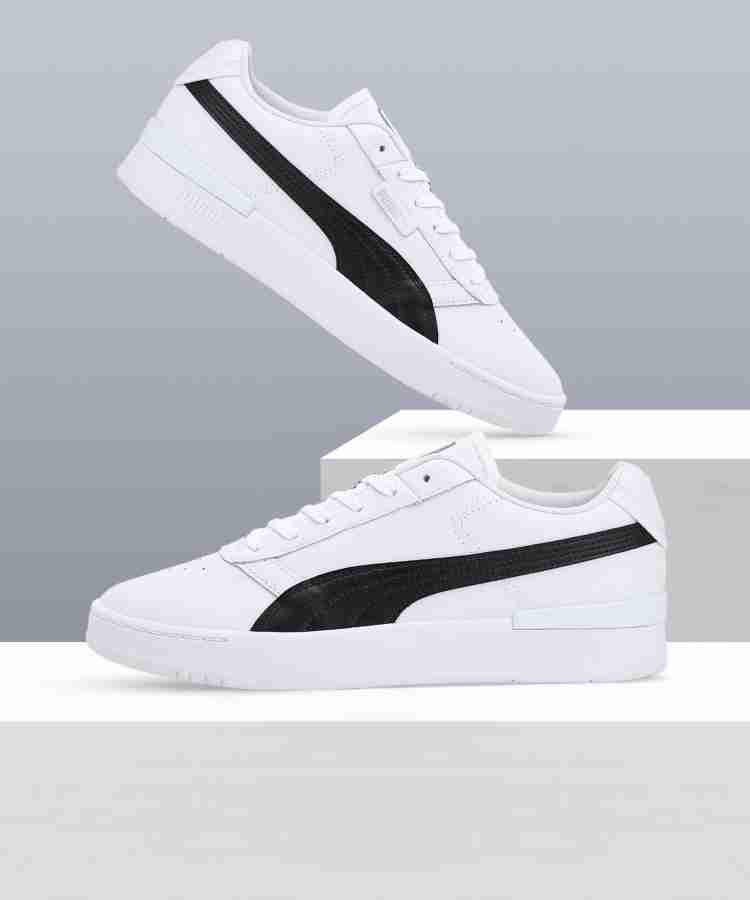 Flipkart puma white store shoes