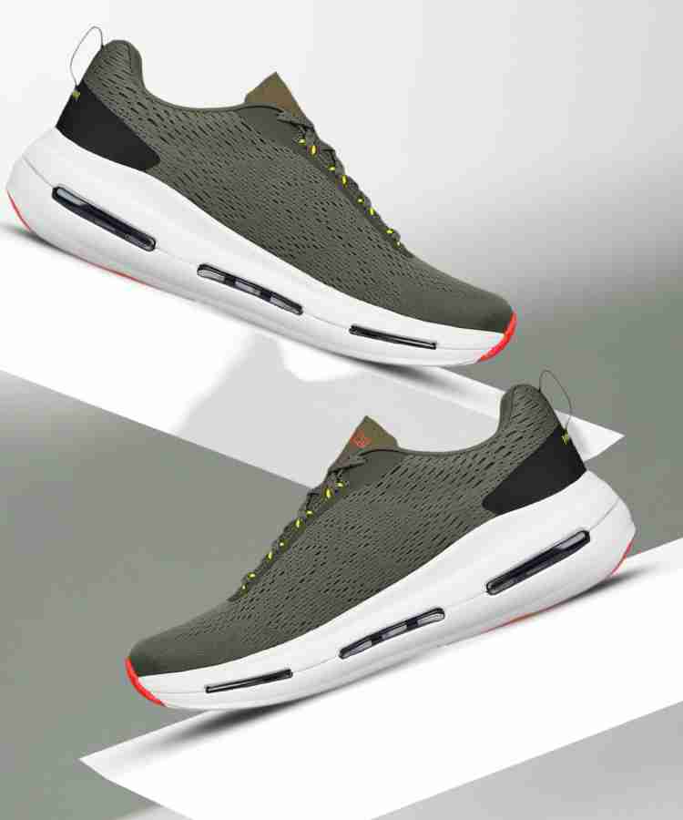 Nike air sale max skechers