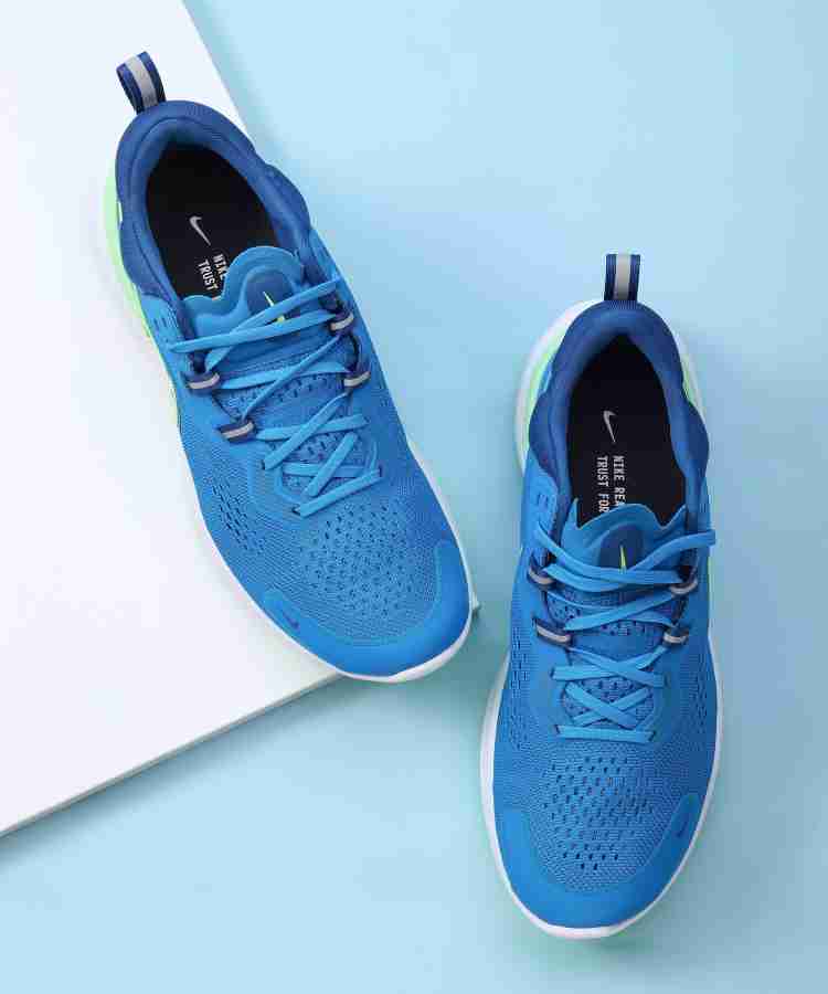 Sports shoes sale nike flipkart