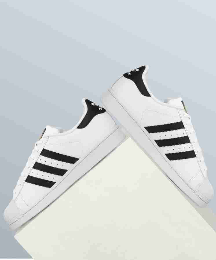 Adidas superstar hoog discount model