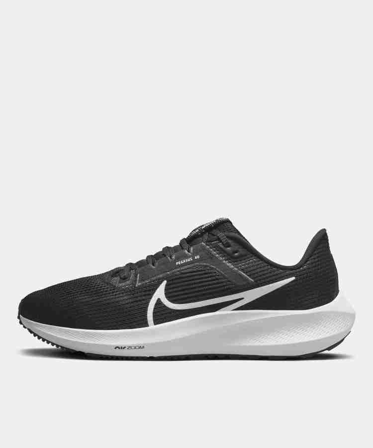 Nike black sales pegasus