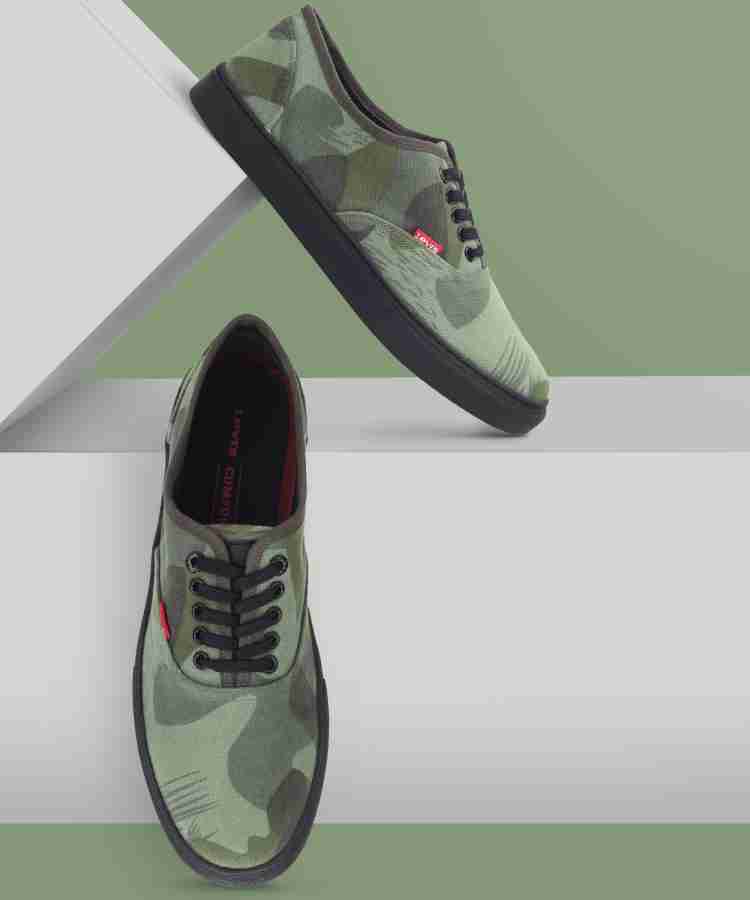 Levi's on sale shoes flipkart