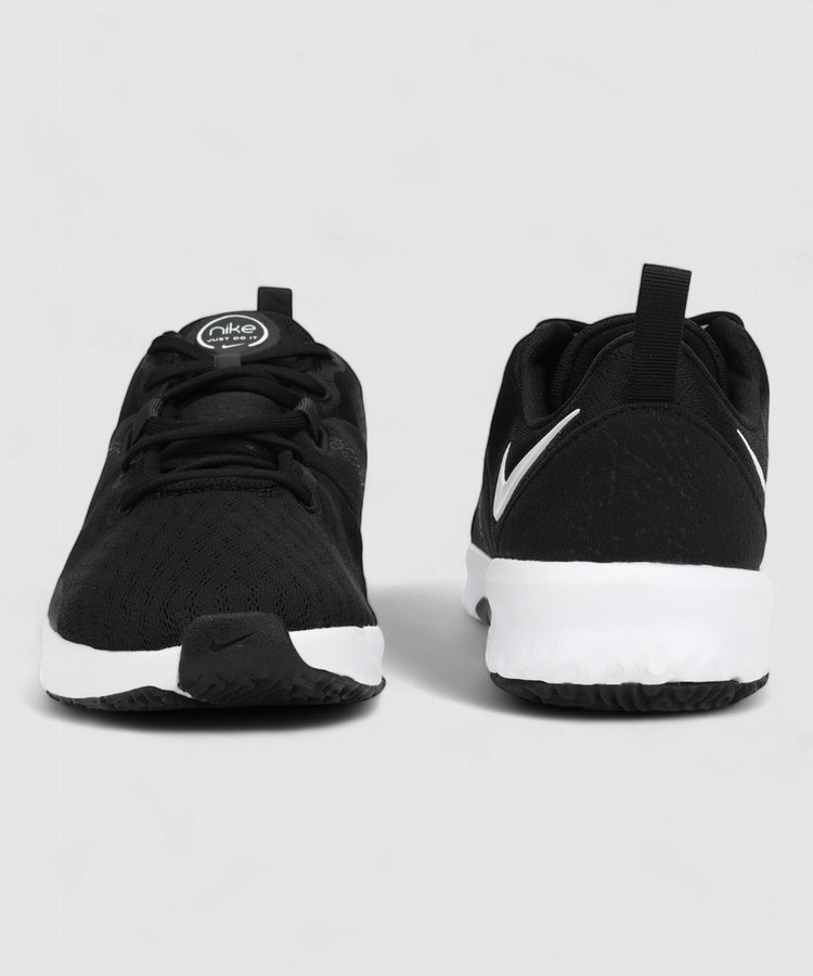 nike black city trainer