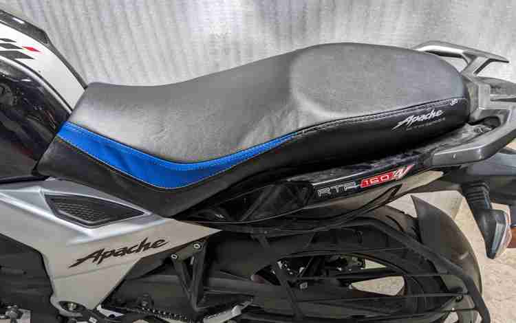 Apache 200 4v seat hot sale cover