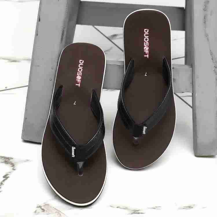 Mens lightweight deals flip flops