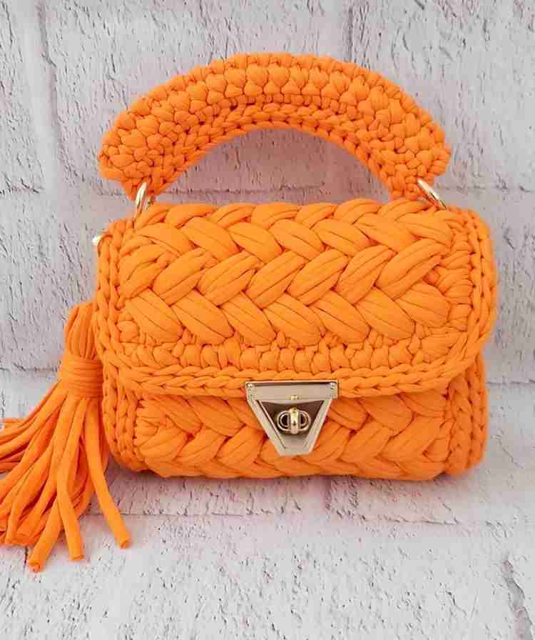Small handbags flipkart deals