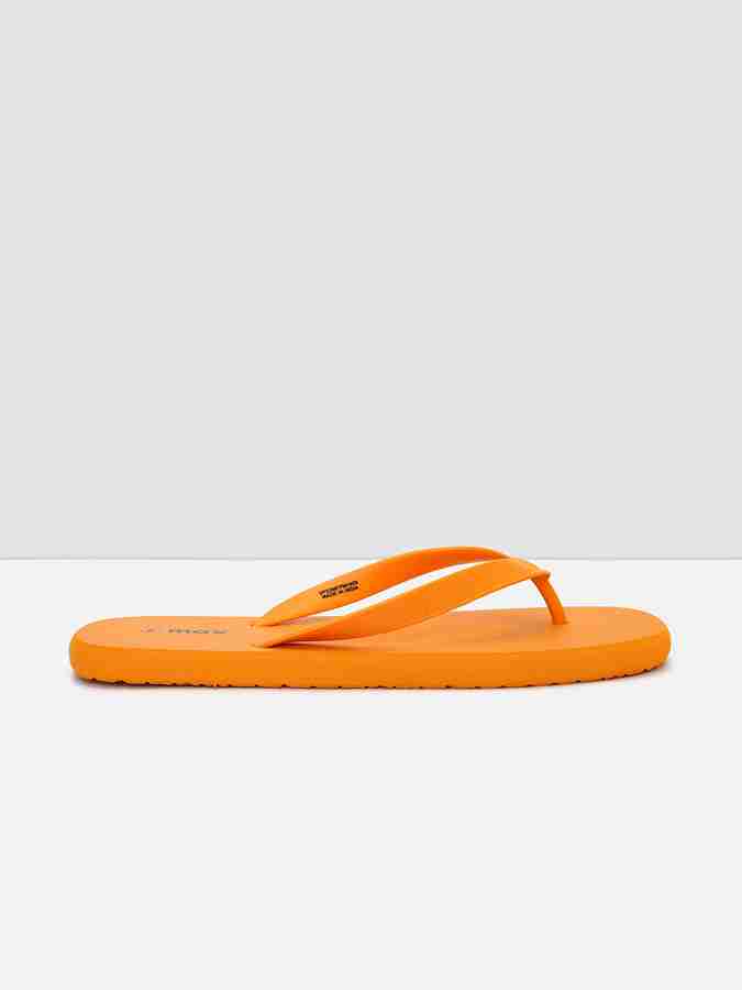 Max sales chappals online
