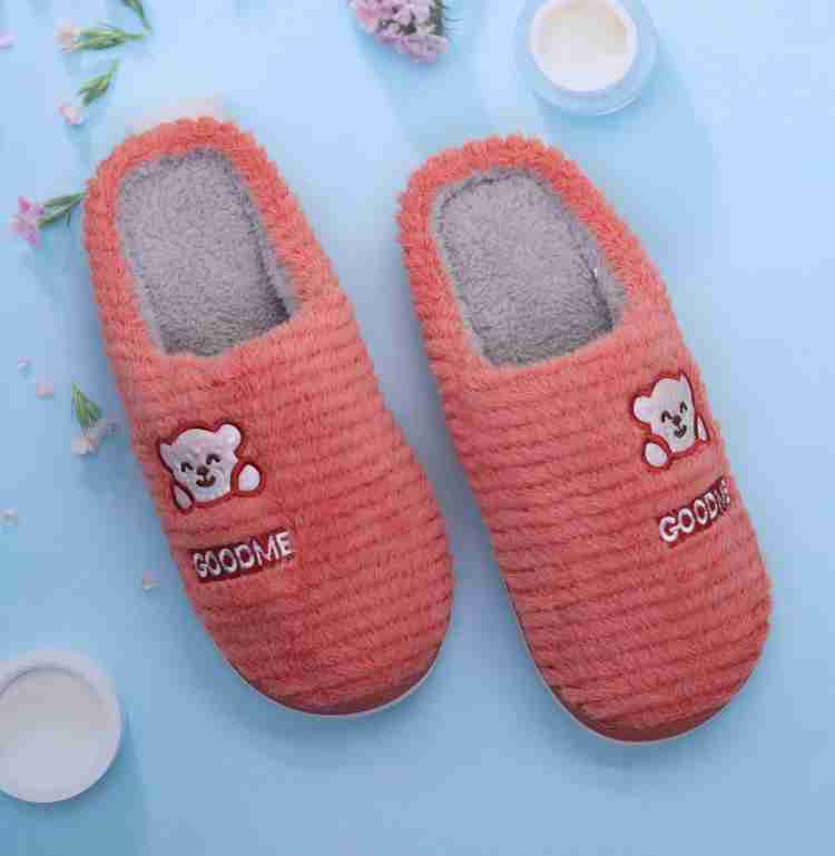 EDIKO Women Cute indoor furry slipper with bear pattern for