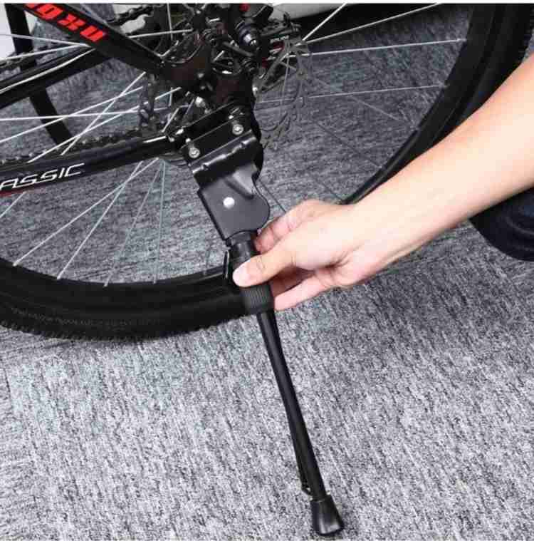 Side kickstand for bicycle store