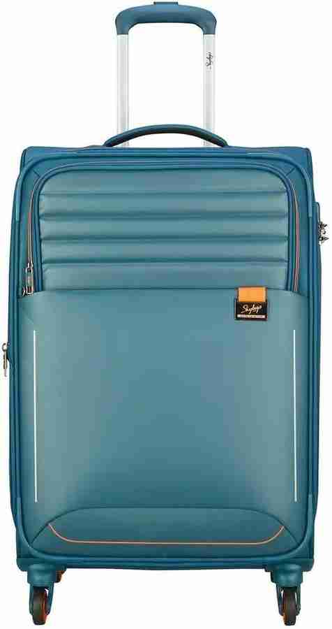 Skybags 24 inch price hot sale