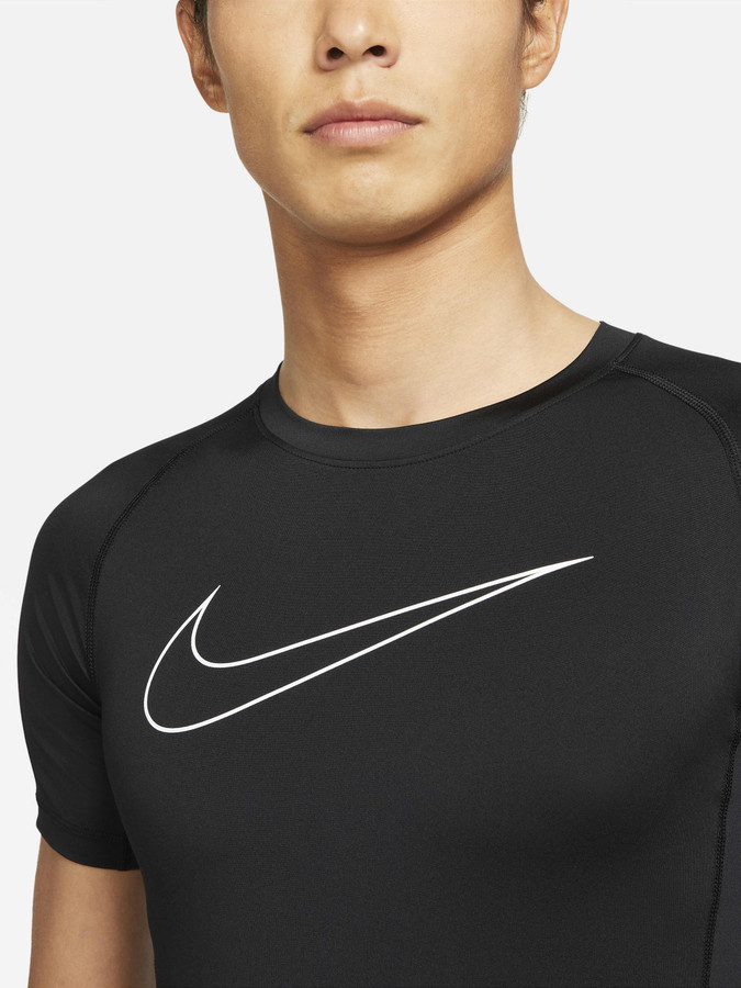nike middle tick t shirt