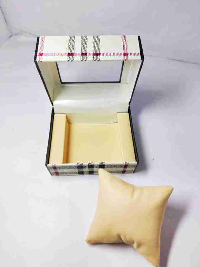 Burberry outlet watch box