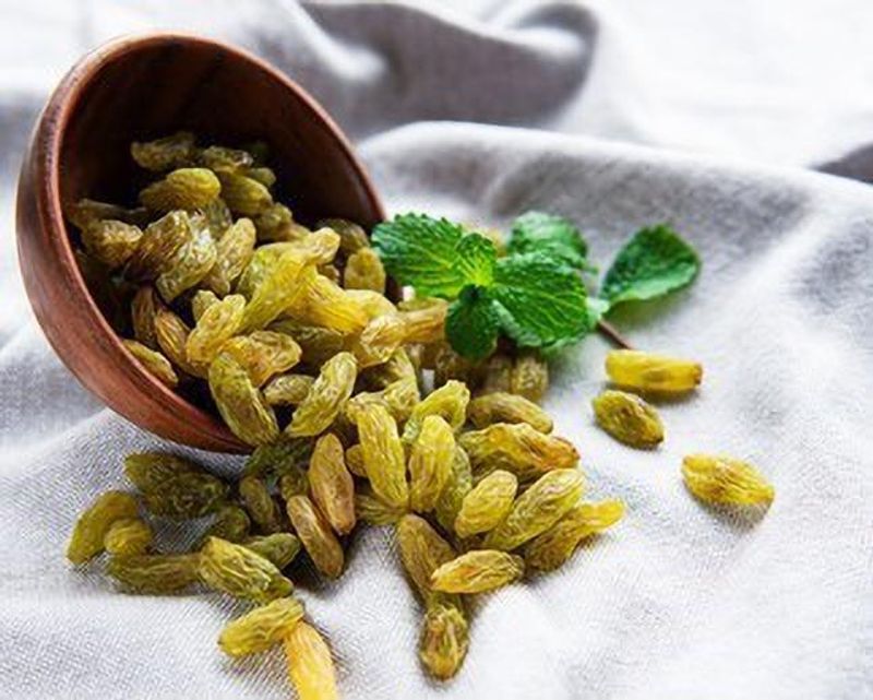 Scorist Premium Long Raisins - Image 5